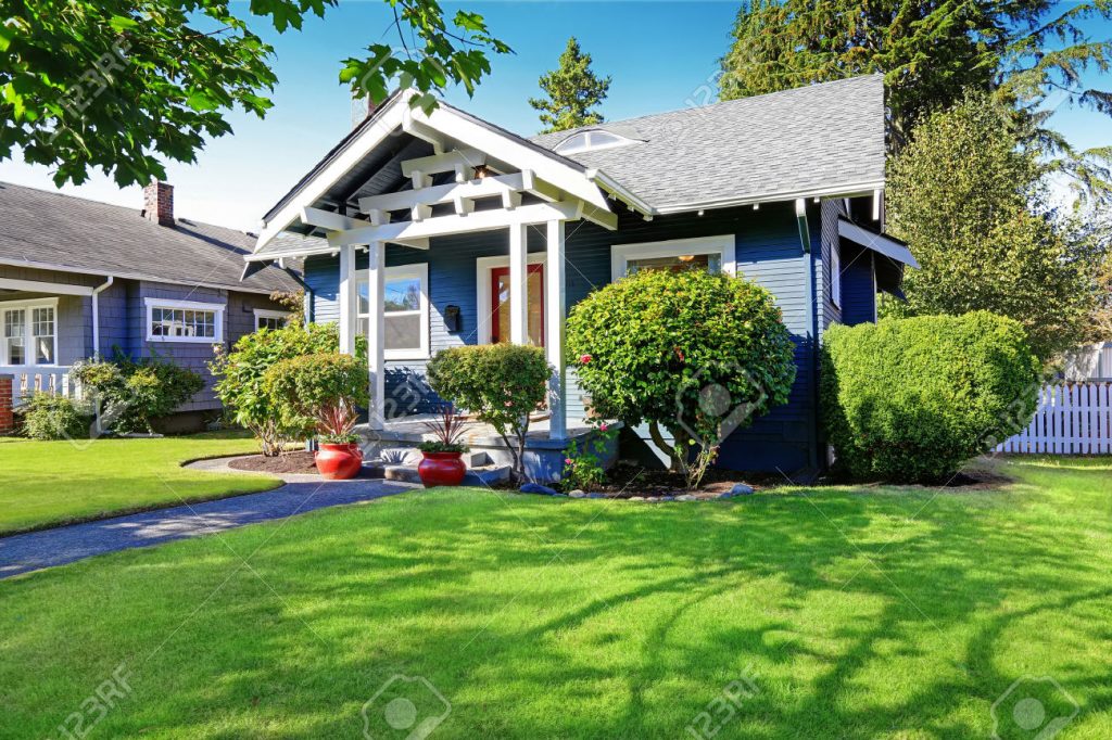 Curb Appeal When Selling Your House