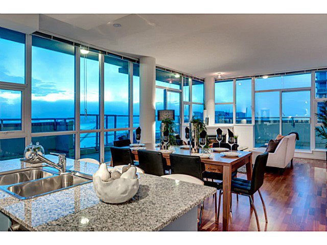 North West Vancouver Apartments For Sale