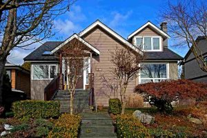 1295 Inglewood Ave, West Vancouver